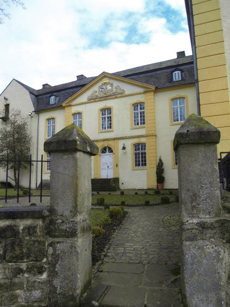Schloss Niederweis Die Filmmotivdatenbank für das Saarland, Luxemburg